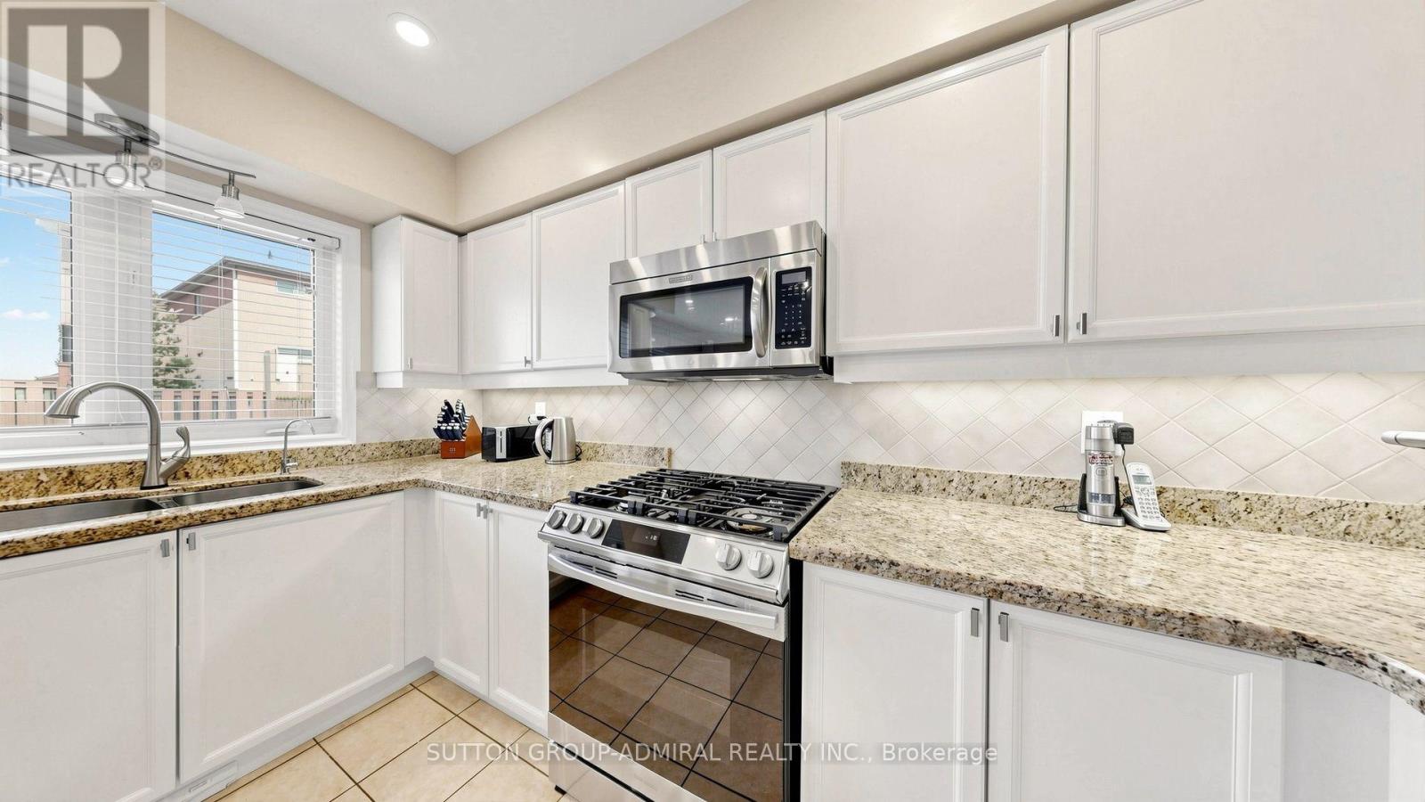 174 Canyon Hill Avenue, Richmond Hill, Ontario  L4C 0R3 - Photo 19 - N13834550