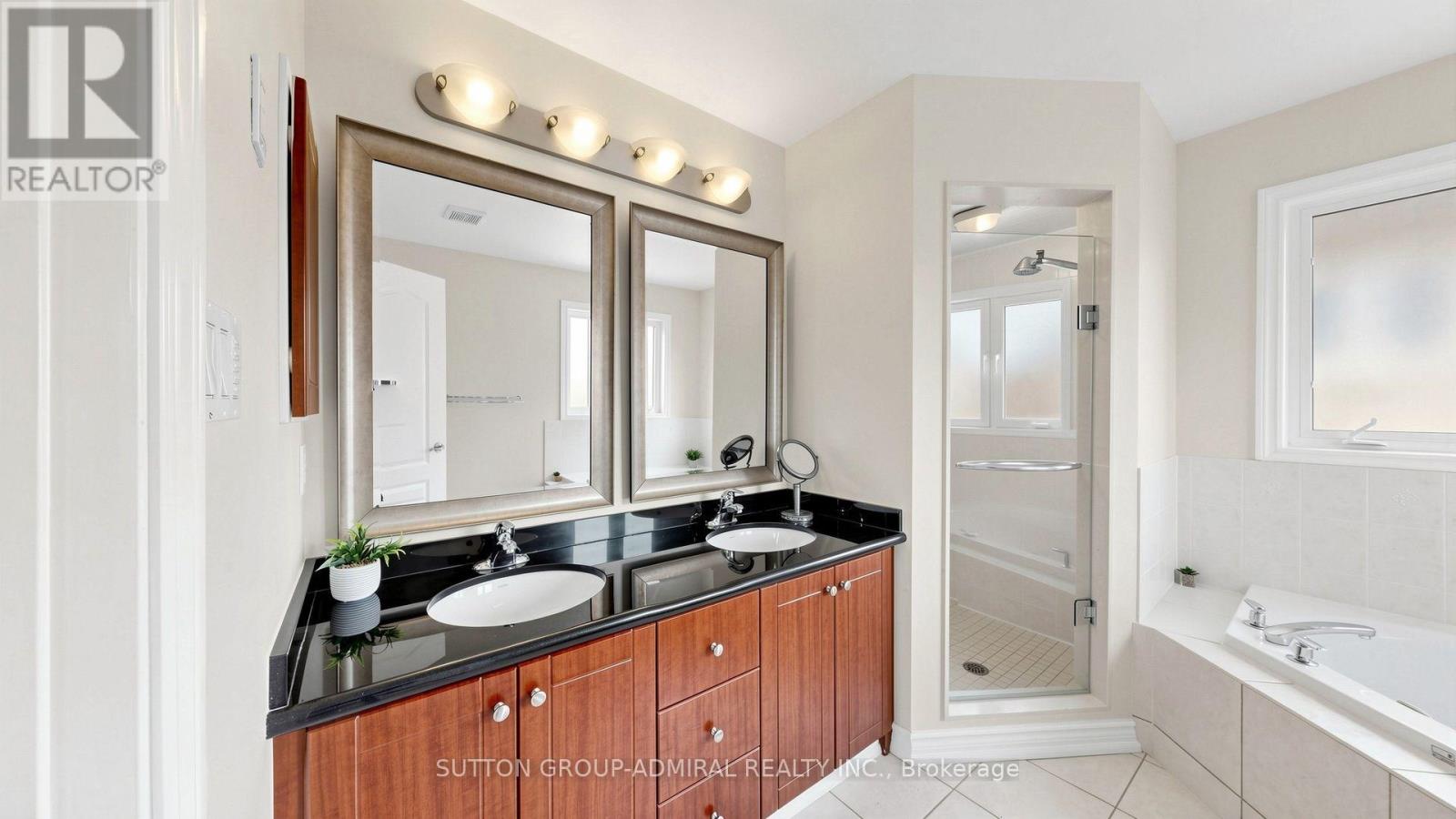 174 Canyon Hill Avenue, Richmond Hill, Ontario  L4C 0R3 - Photo 26 - N13834550