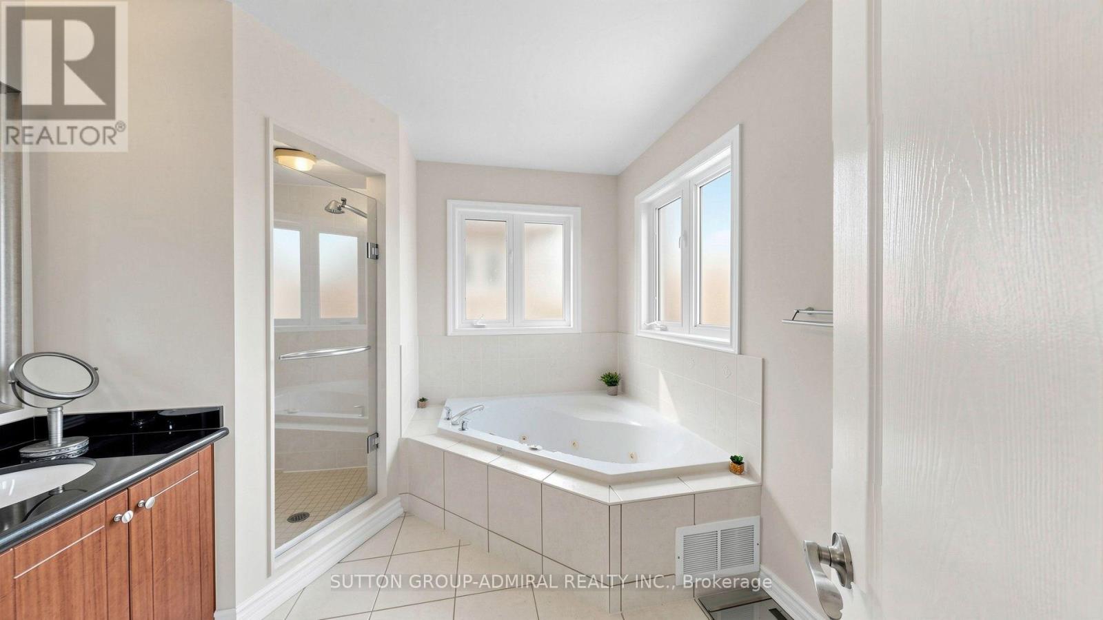 174 Canyon Hill Avenue, Richmond Hill, Ontario  L4C 0R3 - Photo 27 - N13834550