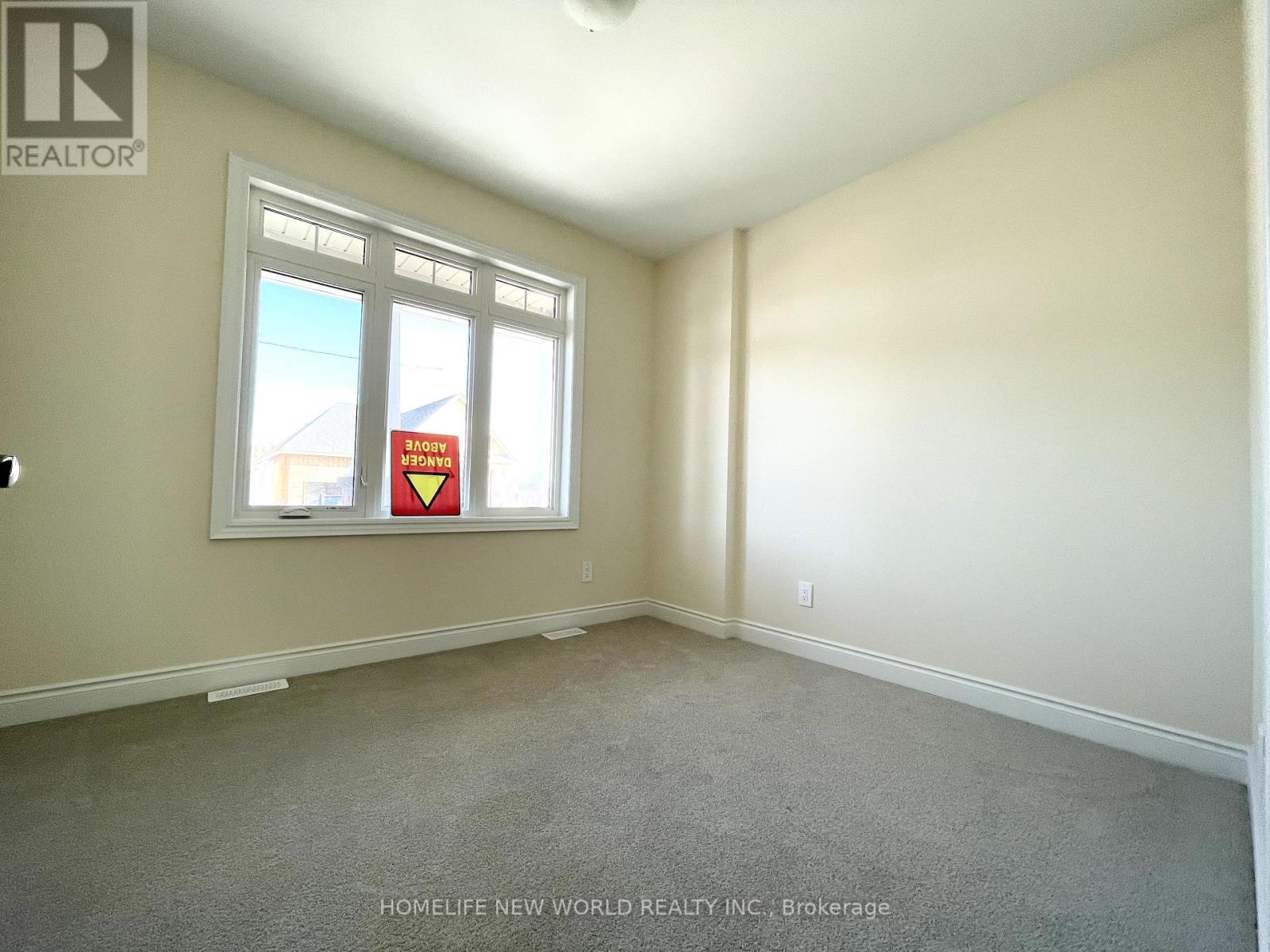 15 Schortinghuis Street, Georgina, Ontario  L0E 1R0 - Photo 8 - N13834612