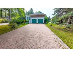 284 MURRAY DRIVE, Aurora, Ontario