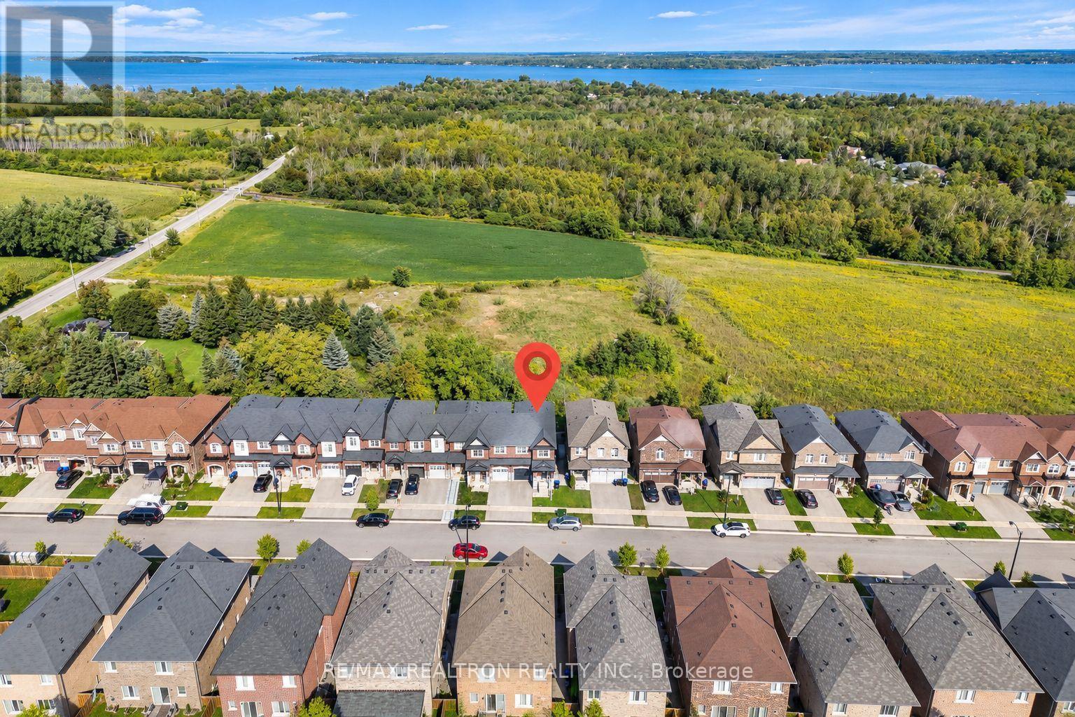 1172 Peelar Crescent, Innisfil, Ontario  L0L 1W0 - Photo 2 - N13834714