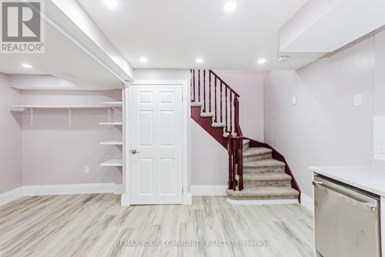 Lower - 218 Ferndale Drive S, Barrie, Ontario L4N 8J9 - Photo 10 - S13834444
