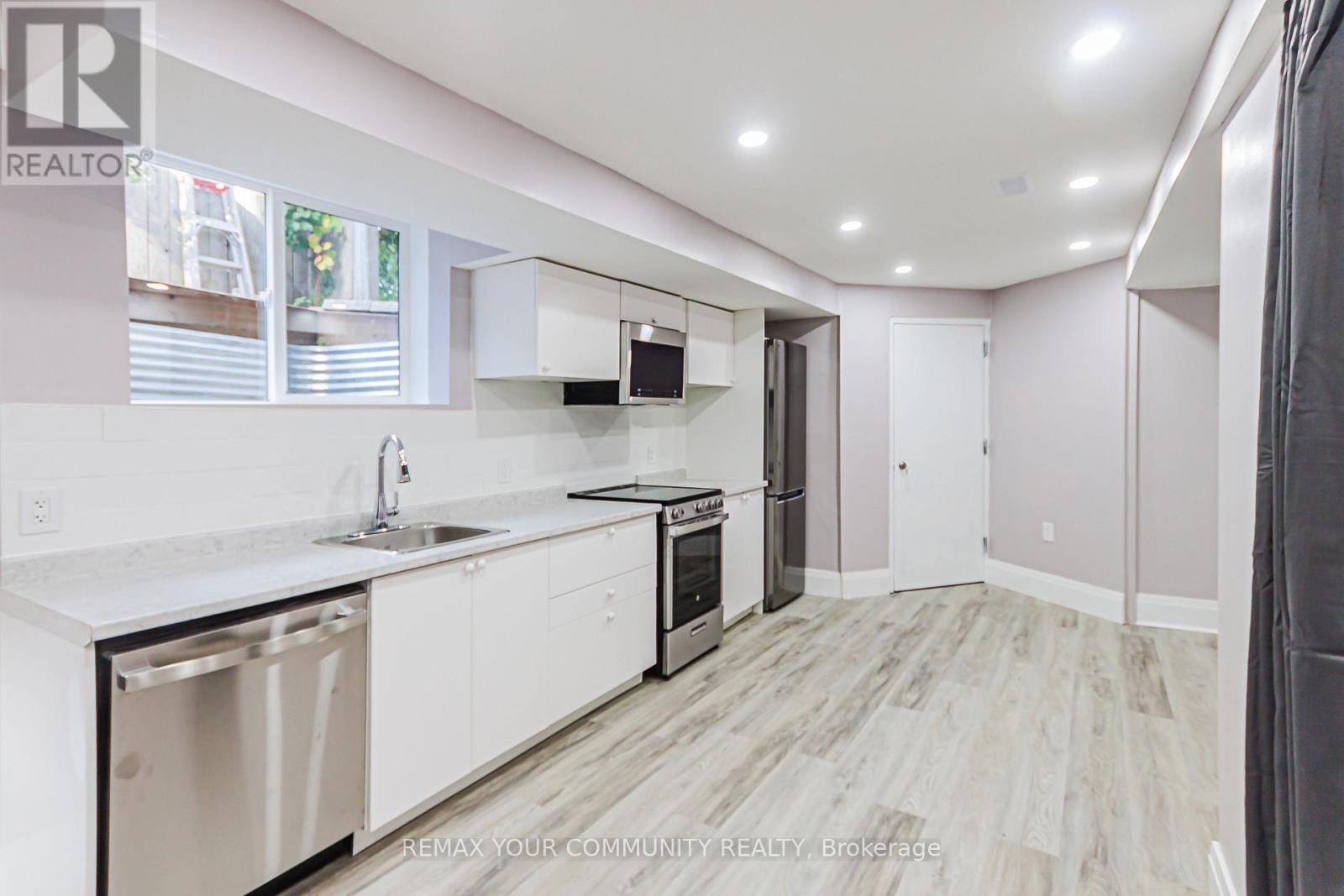 Lower - 218 Ferndale Drive S, Barrie, Ontario L4N 8J9 - Photo 4 - S13834444