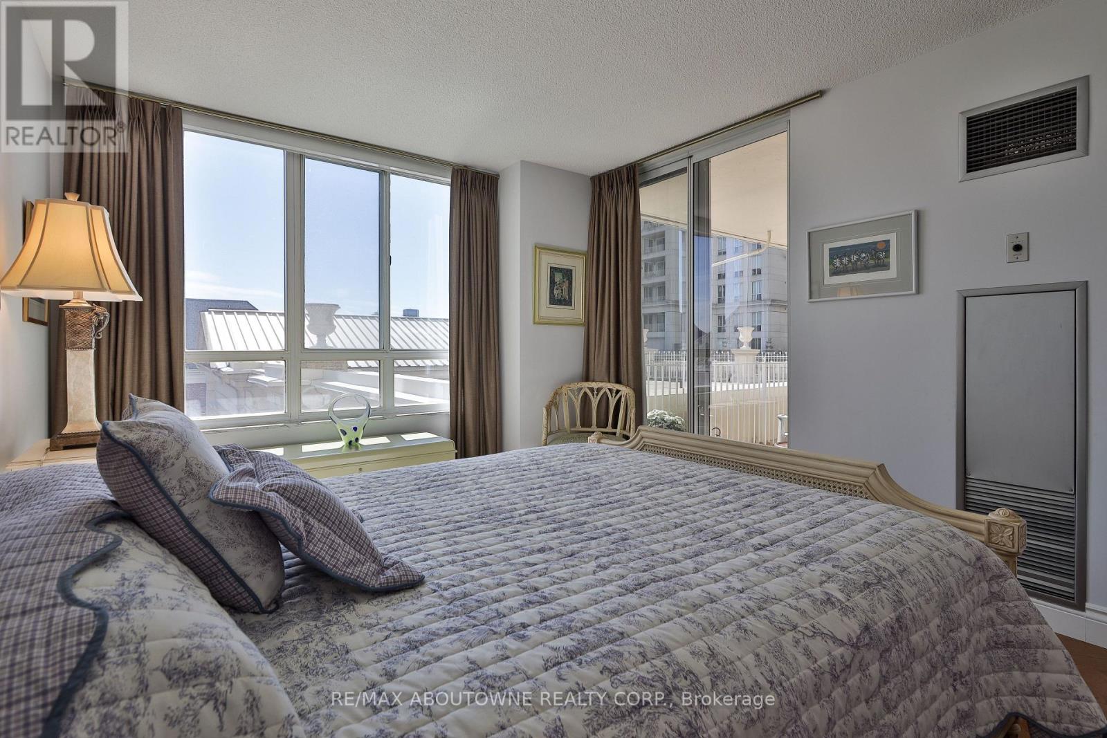 301 - 2287 Lake Shore Road W, Toronto, Ontario  M8V 3Y1 - Photo 38 - W13834436