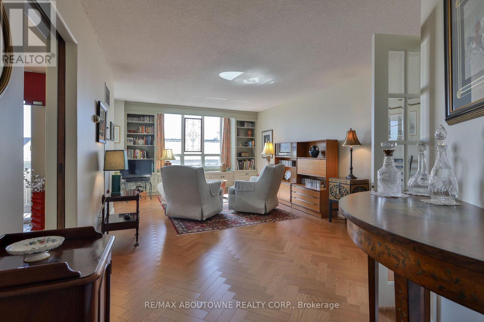 301 - 2287 Lake Shore Road W, Toronto, Ontario  M8V 3Y1 - Photo 9 - W13834436