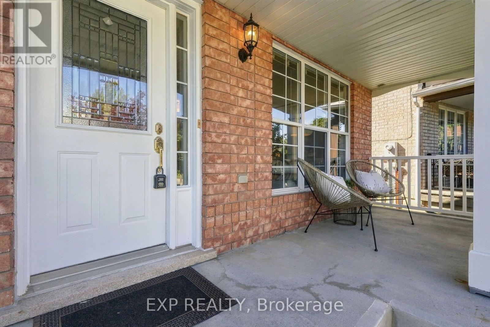 5362 Longford Drive, Mississauga, Ontario  L5M 7Y3 - Photo 3 - W13834544