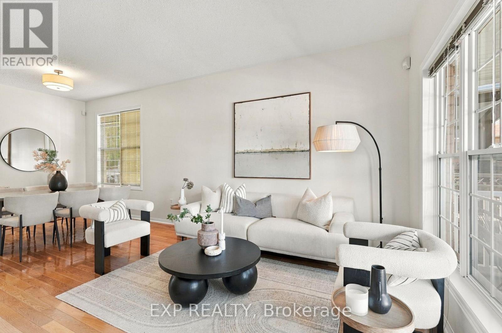 5362 Longford Drive, Mississauga, Ontario  L5M 7Y3 - Photo 6 - W13834544