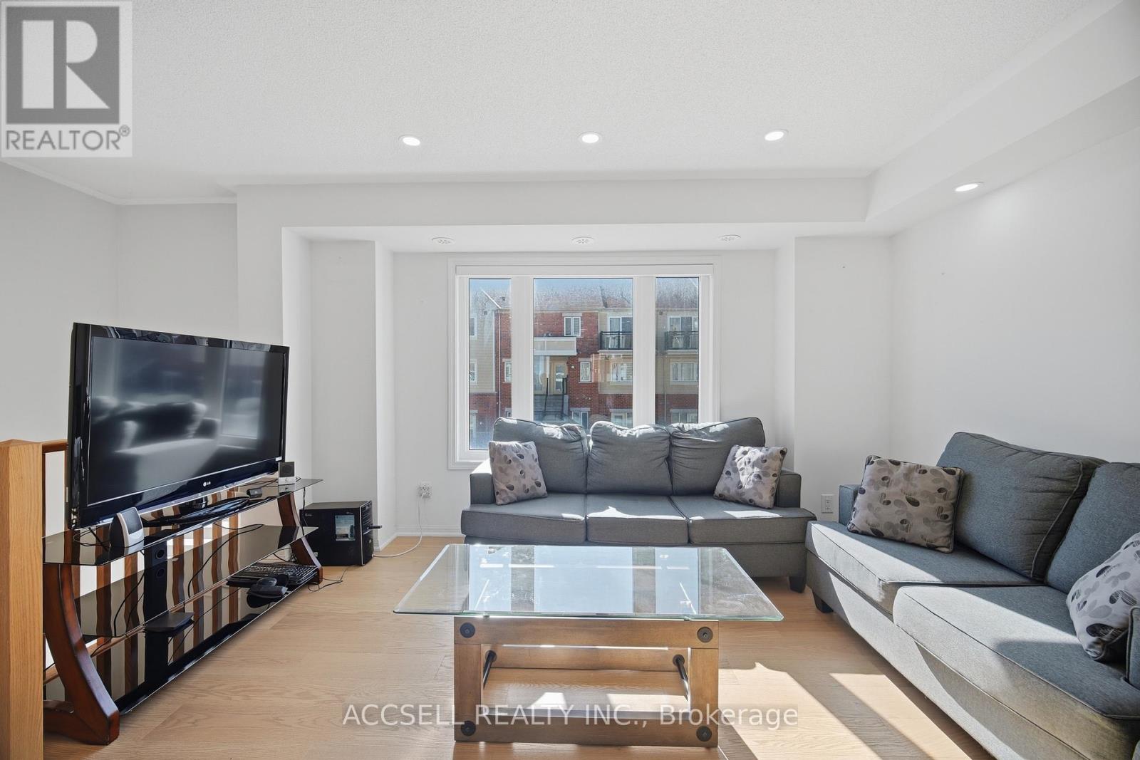 218 - 250 Sunny Meadow Boulevard, Brampton, Ontario  L6R 3Y7 - Photo 10 - W13834634