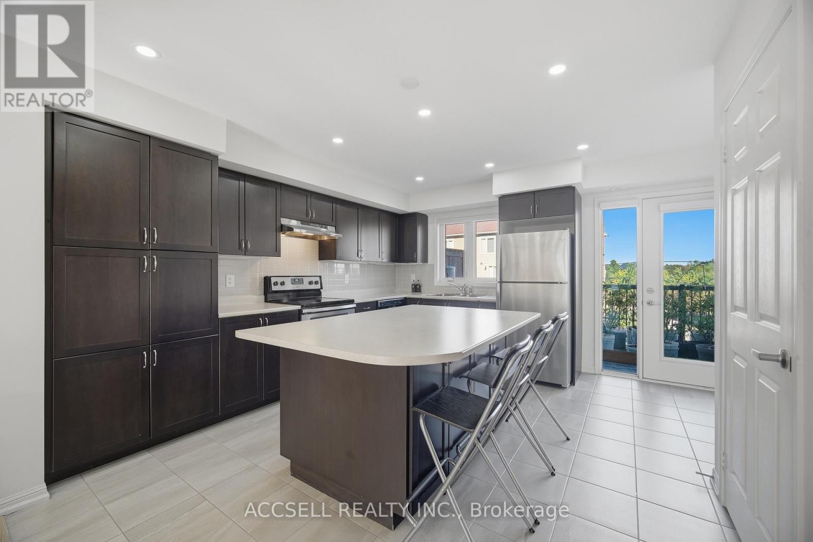 218 - 250 Sunny Meadow Boulevard, Brampton, Ontario  L6R 3Y7 - Photo 15 - W13834634