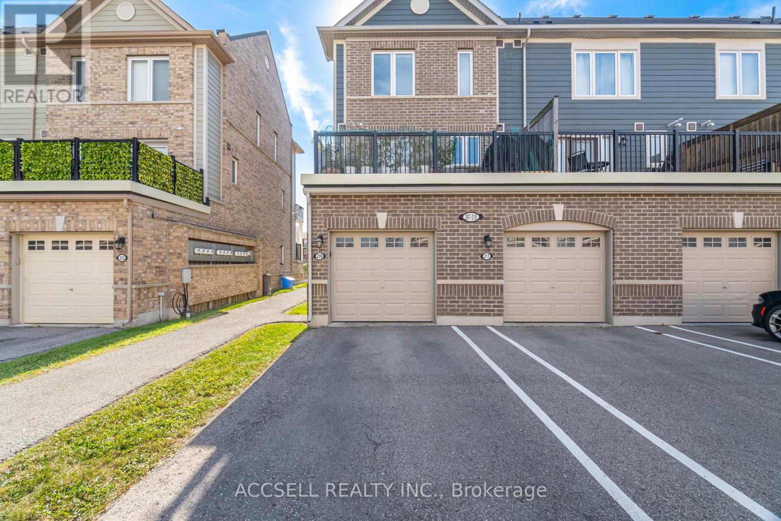 218 - 250 Sunny Meadow Boulevard, Brampton, Ontario  L6R 3Y7 - Photo 5 - W13834634