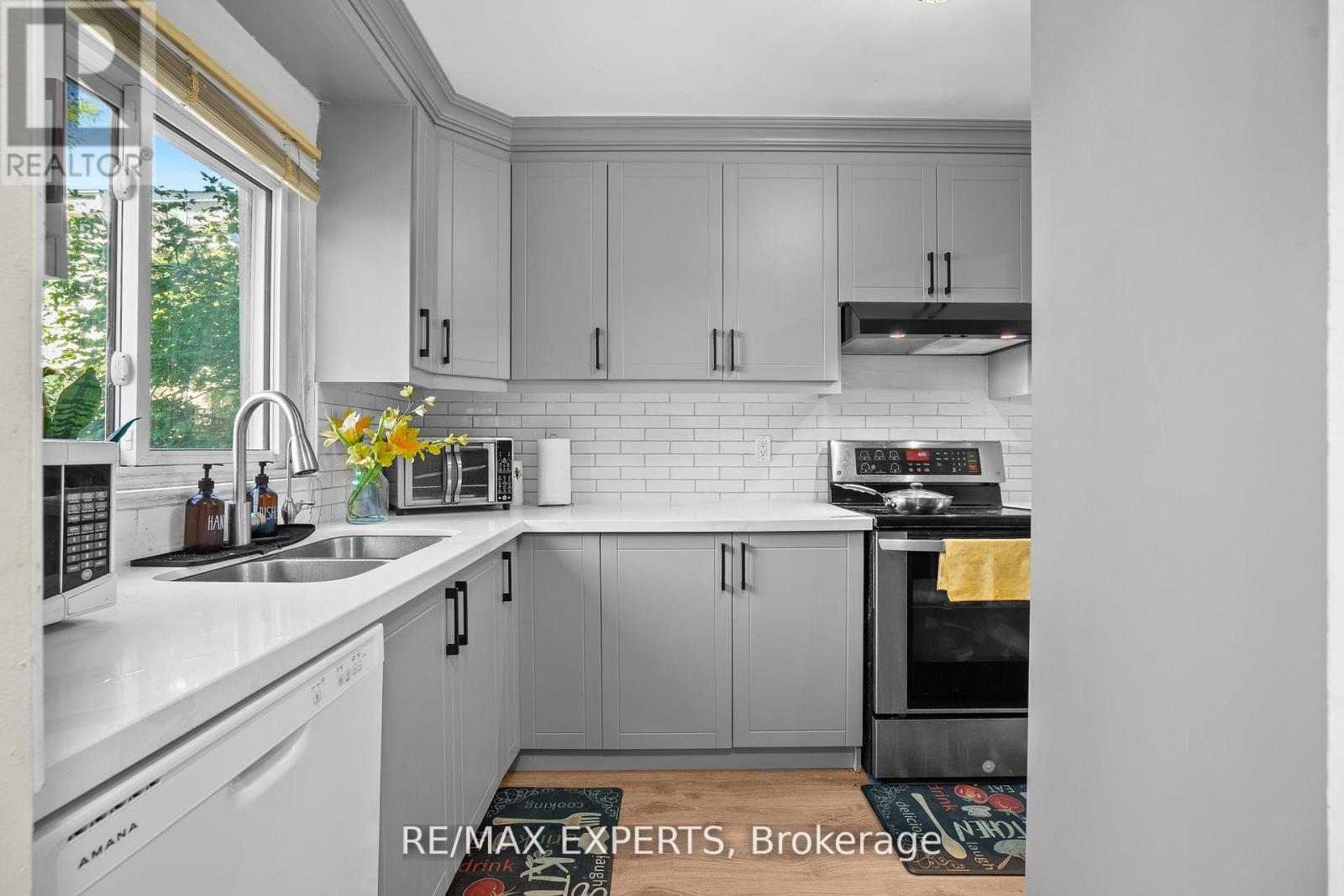 35 - 2779 Gananoque Drive, Mississauga, Ontario  L5N 2E4 - Photo 10 - W13834664