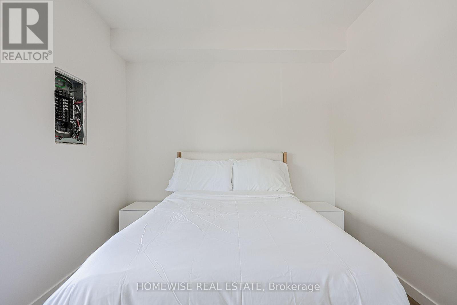 3 - 159 Locksley Avenue, Toronto, Ontario  M6B 3N6 - Photo 32 - W13834670