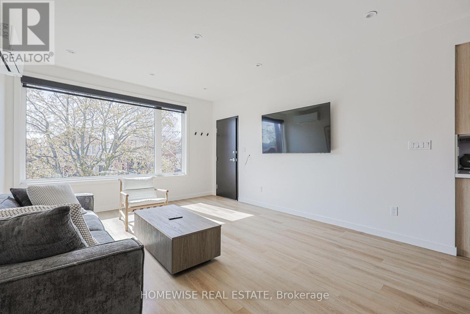 3 - 159 Locksley Avenue, Toronto, Ontario  M6B 3N6 - Photo 9 - W13834670
