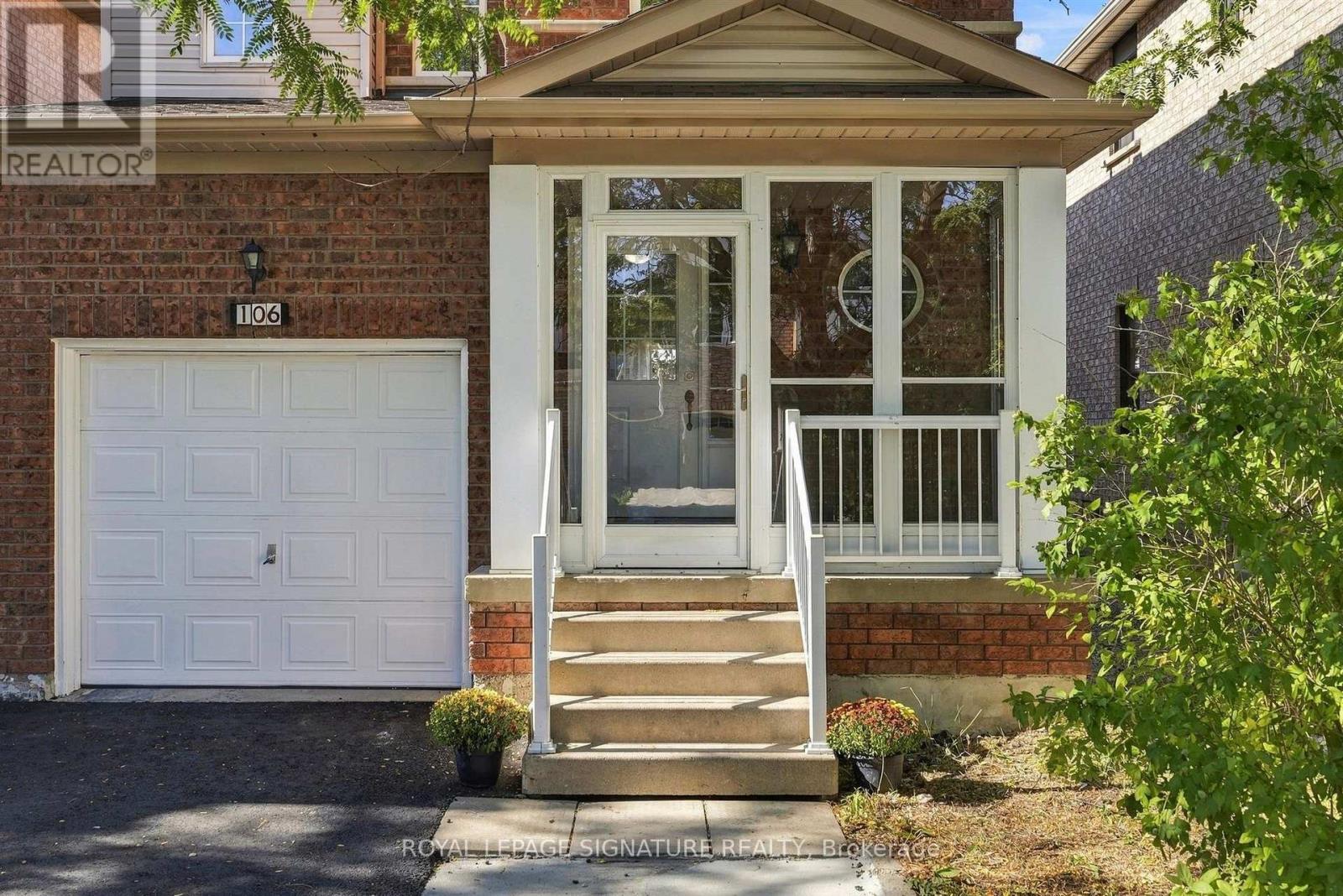 106 Heartleaf Crescent, Brampton, Ontario L7A 2B9 - Photo 2 - W13834672