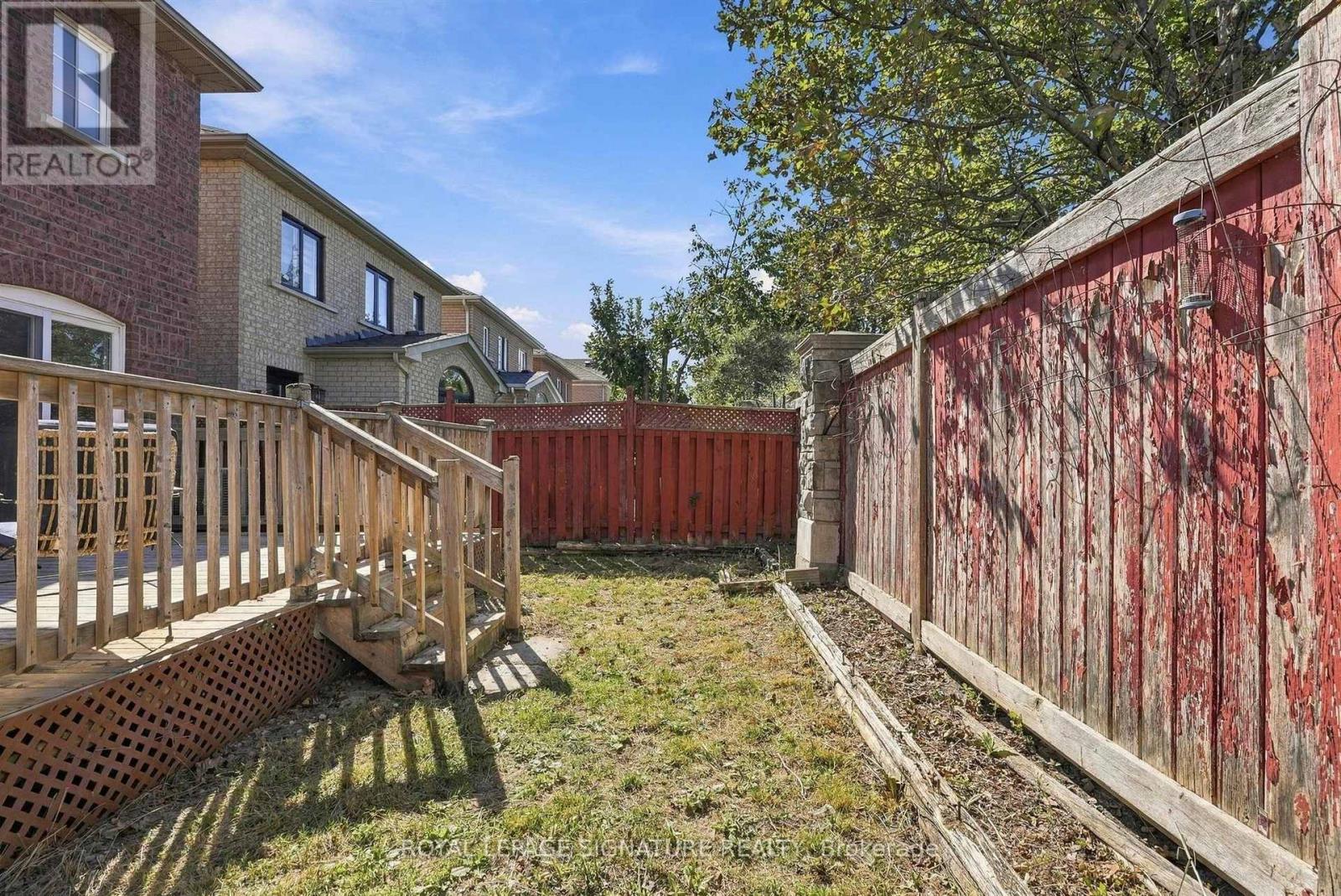 106 Heartleaf Crescent, Brampton, Ontario L7A 2B9 - Photo 43 - W13834672