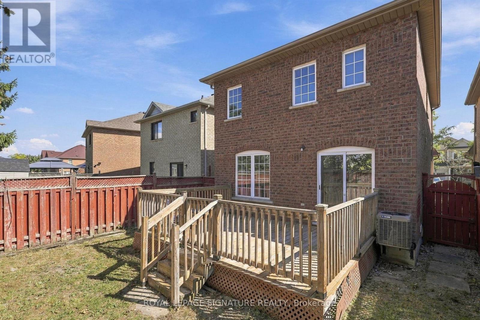 106 Heartleaf Crescent, Brampton, Ontario L7A 2B9 - Photo 44 - W13834672