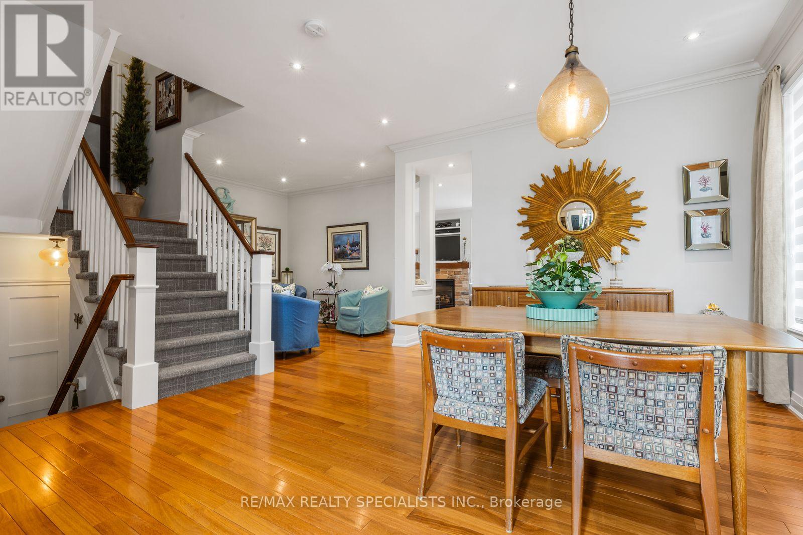 3602 Forest Bluff Crescent, Mississauga, Ontario  L5N 7W2 - Photo 6 - W13834740