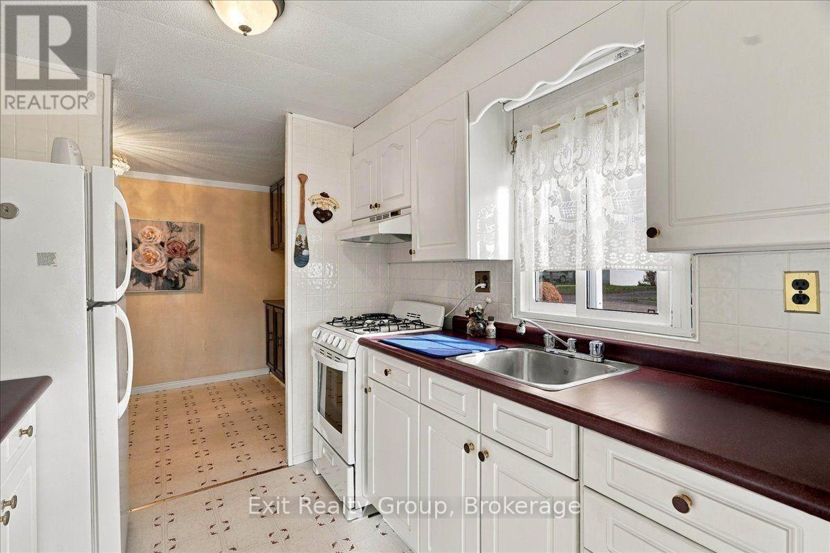 5 Chapel Boulevard, Quinte West, Ontario  K8N 4Z3 - Photo 10 - X13770850