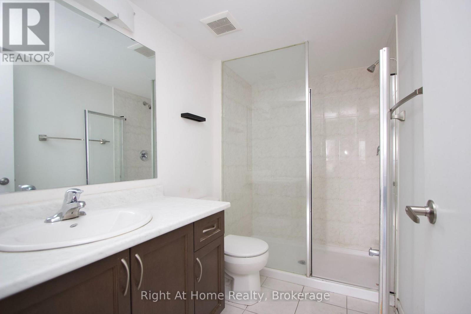 405 - 1460 Whites Road, Pickering, Ontario  L1V 1R4 - Photo 12 - E13827072