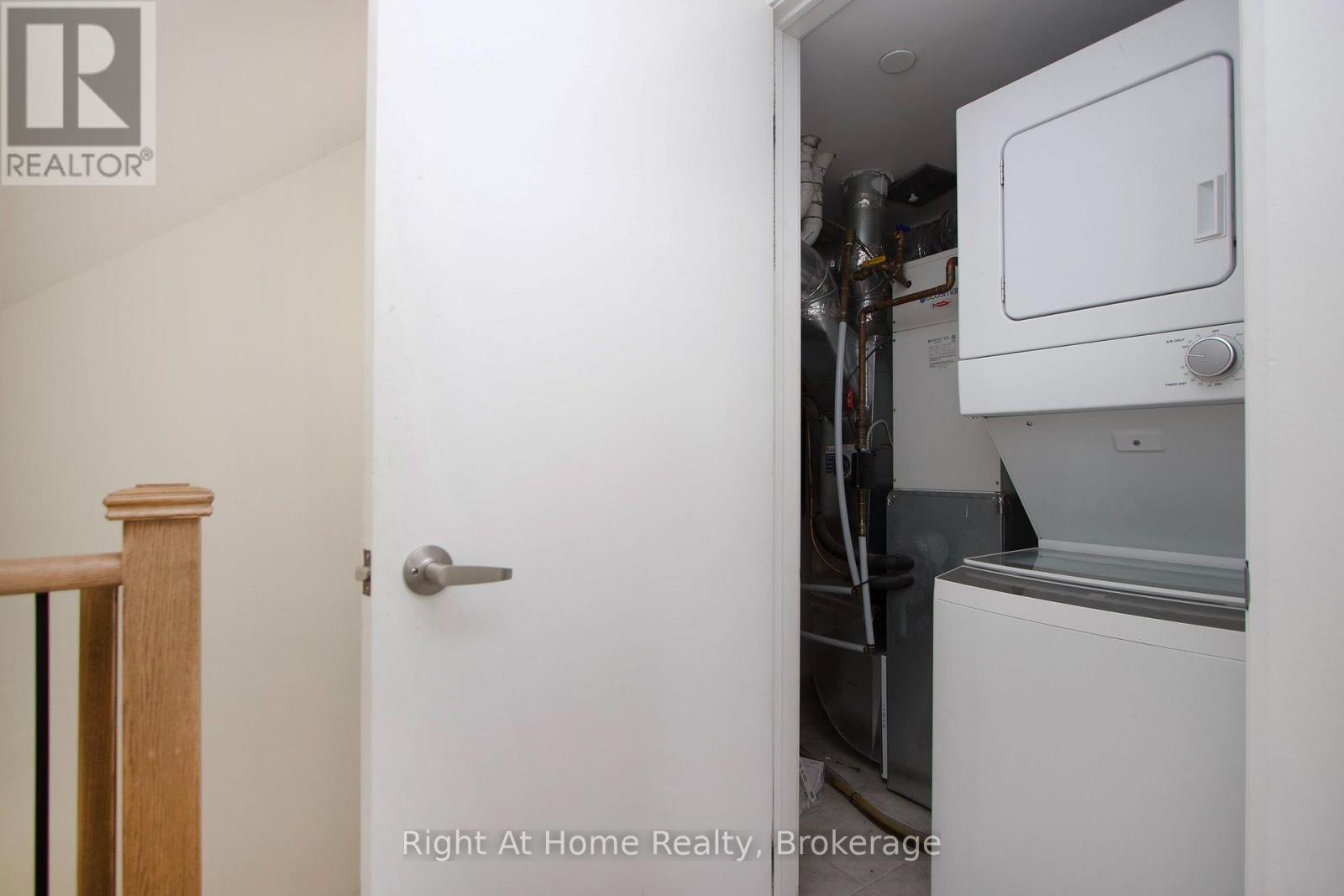 405 - 1460 Whites Road, Pickering, Ontario  L1V 1R4 - Photo 15 - E13827072