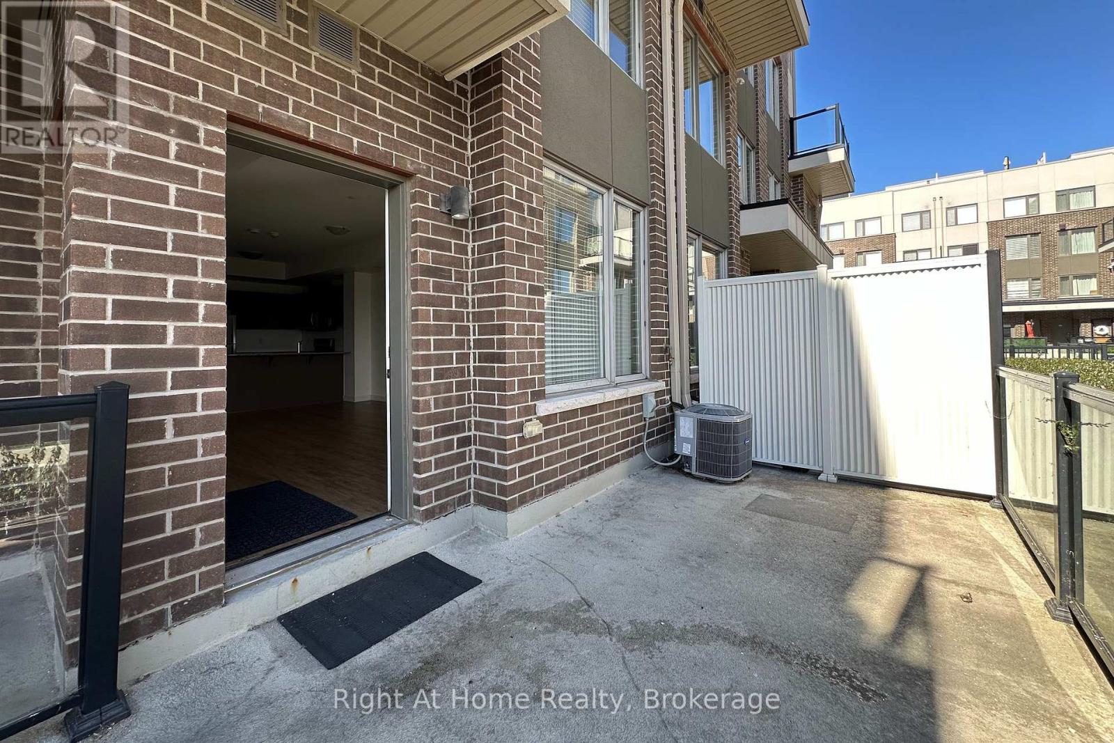 405 - 1460 Whites Road, Pickering, Ontario  L1V 1R4 - Photo 19 - E13827072