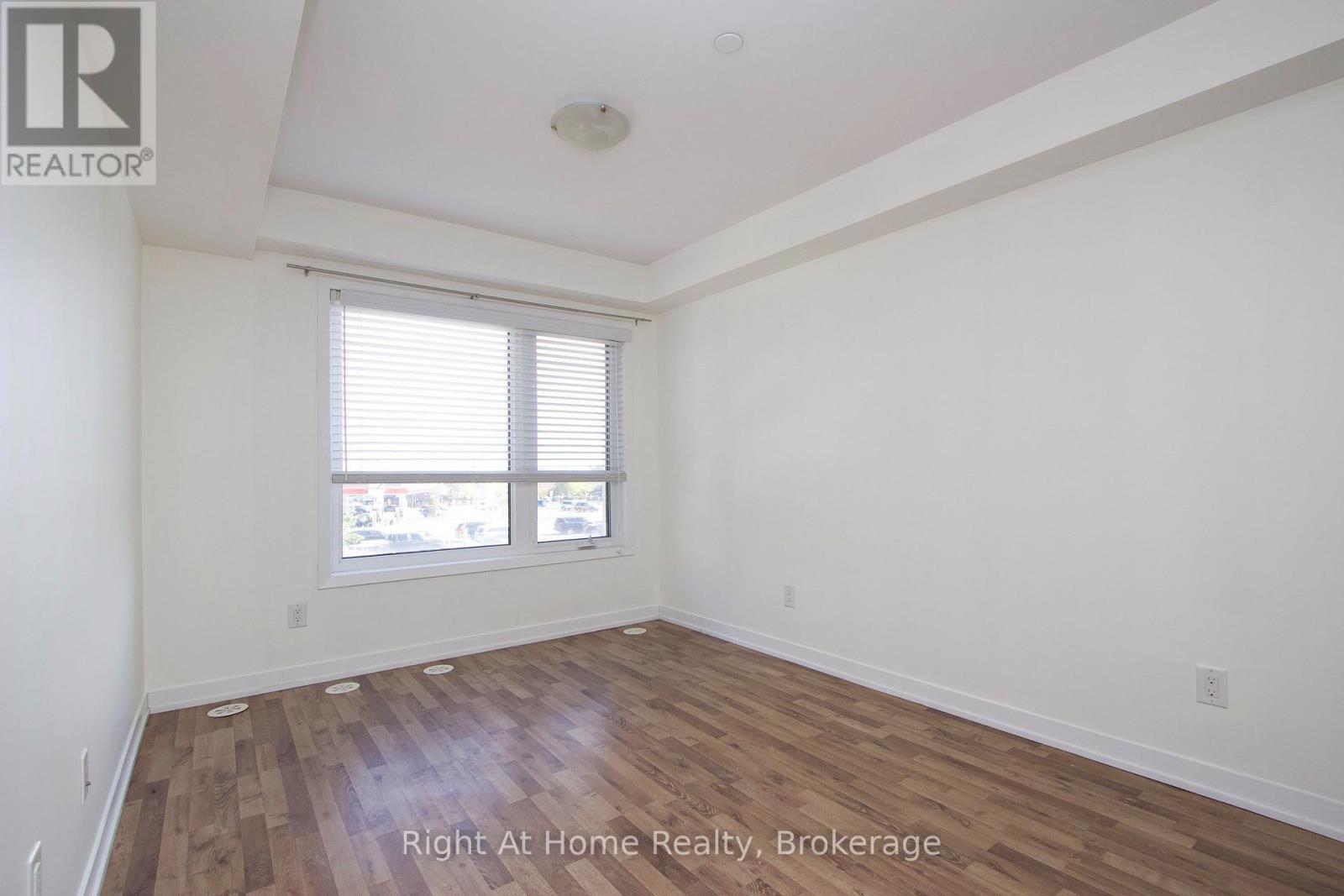 405 - 1460 Whites Road, Pickering, Ontario  L1V 1R4 - Photo 11 - E13827072