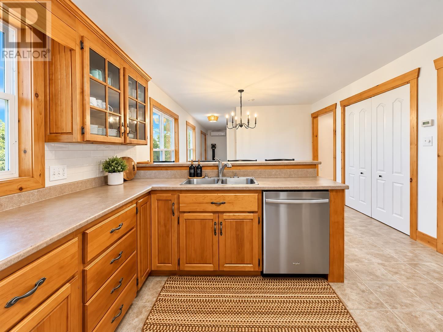 136 Crooked Creek Road, Oyster Bed Bridge, Prince Edward Island  C0A 1N0 - Photo 6 - 202624396