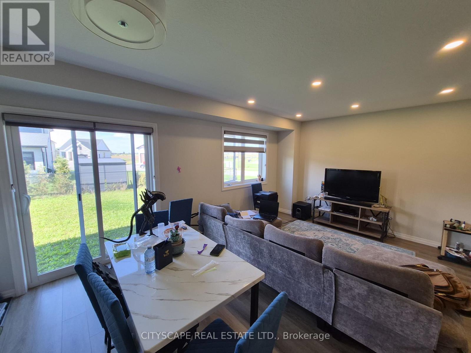 201 Hooper Street, St. Marys, Ontario  N4X 0C1 - Photo 6 - X13834446