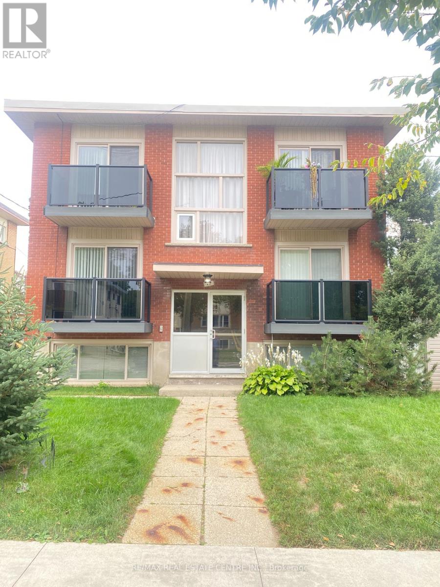 3 - 11 SOUTHDALE AVENUE