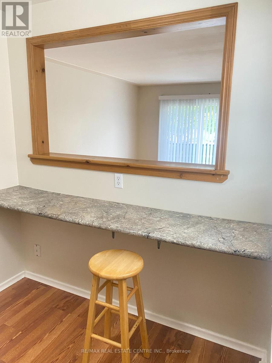 3 - 11 Southdale Avenue, Kitchener, Ontario N2M 3V4 - Photo 6 - X13834564