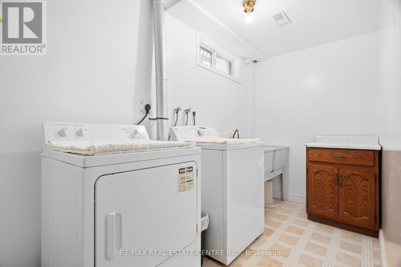 93 Old Chicopee Drive, Kitchener, Ontario  N2A 3R7 - Photo 36 - X13834608