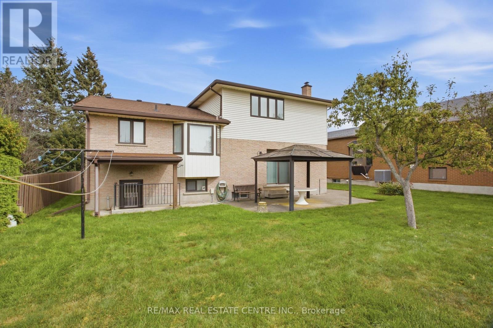 93 Old Chicopee Drive, Kitchener, Ontario  N2A 3R7 - Photo 39 - X13834608