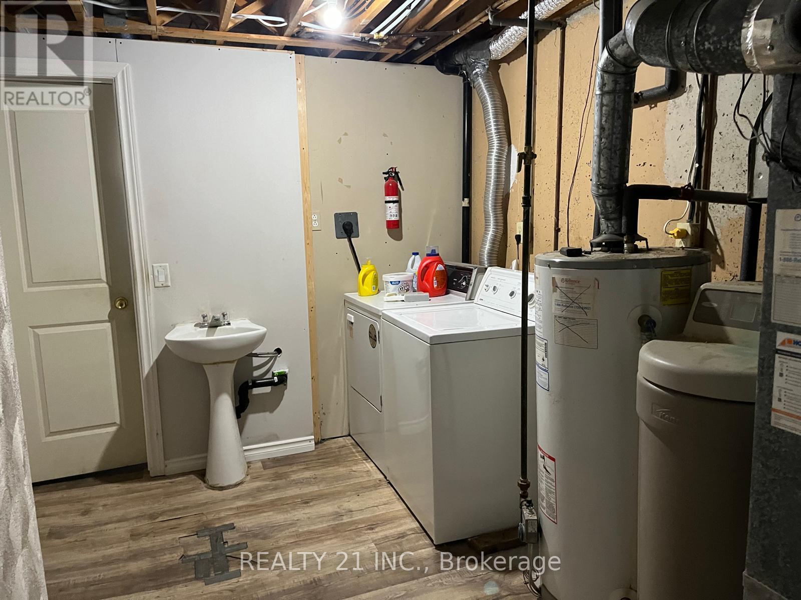 2 - 405 Keats Way, Waterloo, Ontario  N2L 5S7 - Photo 24 - X13834666