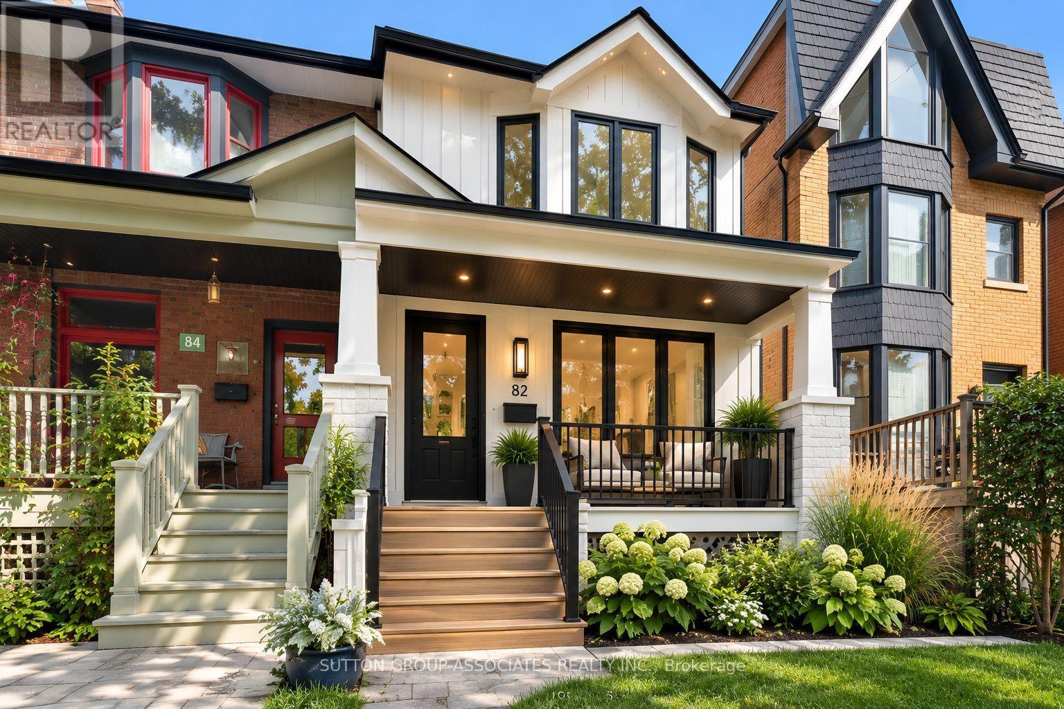 82 HELENA AVENUE, Toronto, Ontario