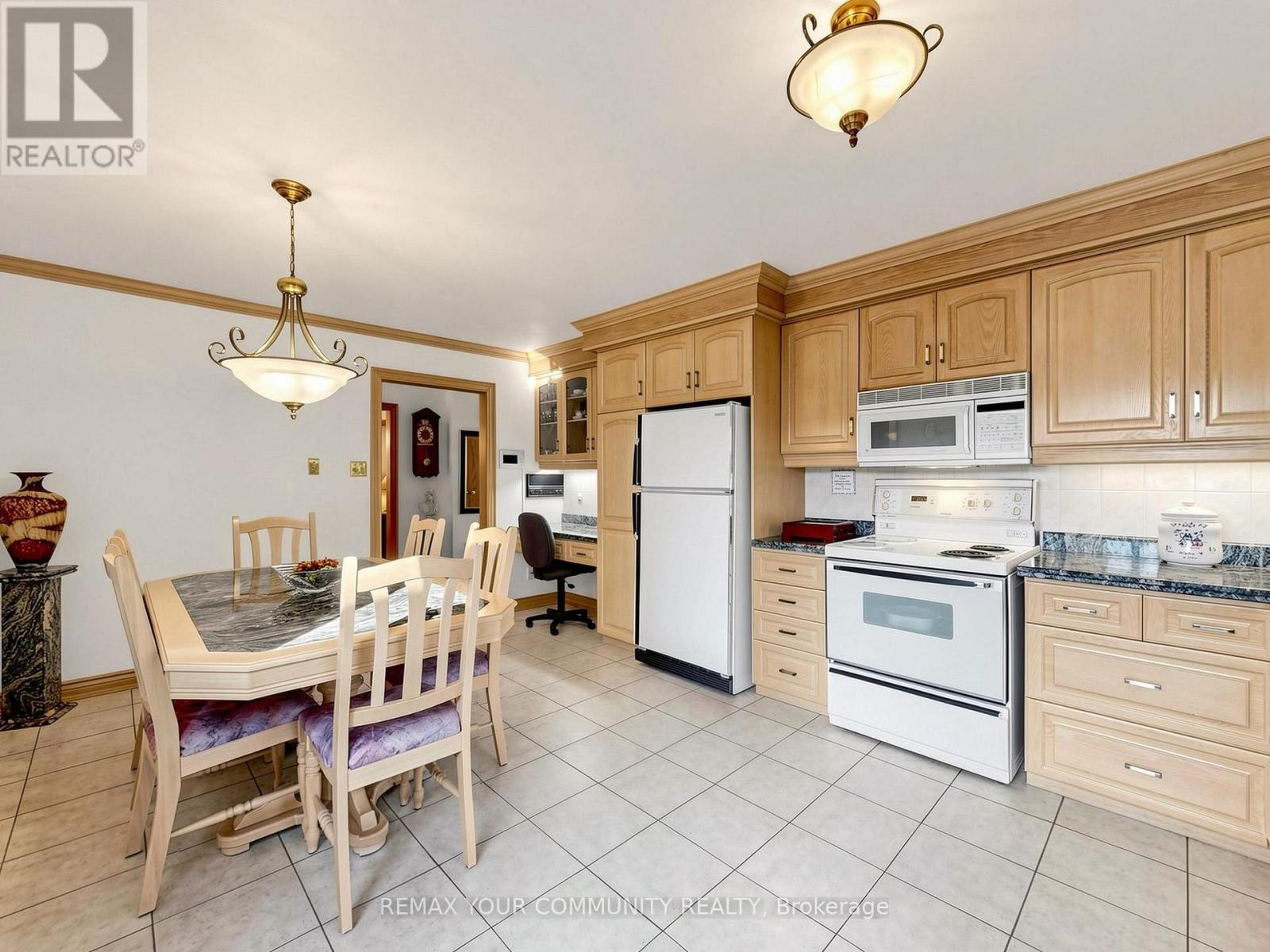 35 May Avenue, Richmond Hill, Ontario L4C 3S7 - Photo 13 - N13834234