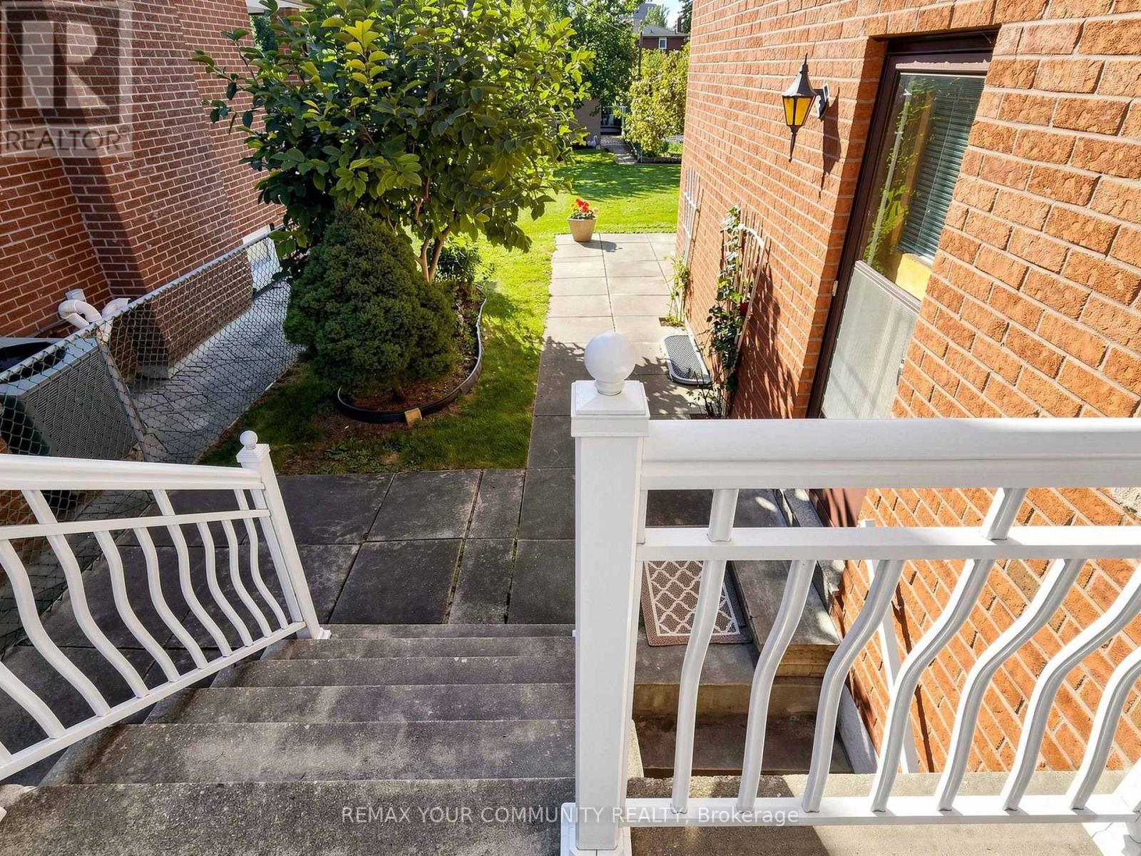 35 May Avenue, Richmond Hill, Ontario L4C 3S7 - Photo 37 - N13834234