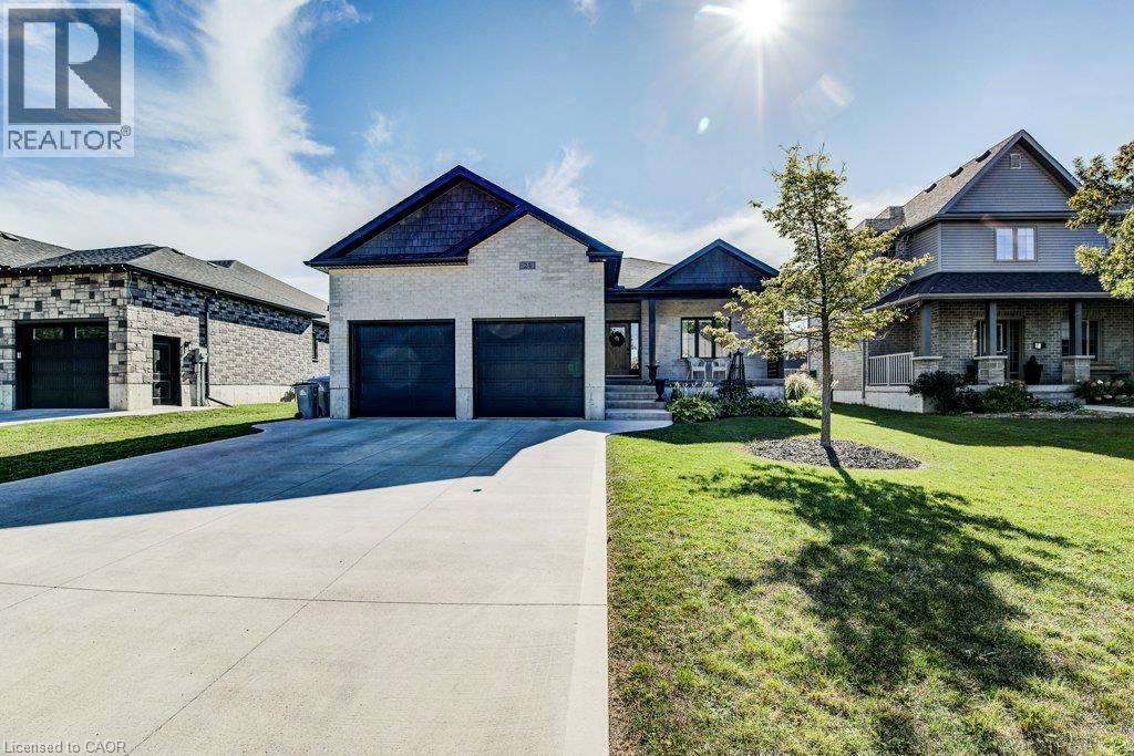 24 Gilmer Crescent, Listowel, Ontario  N4W 0H2 - Photo 2 - 40866861