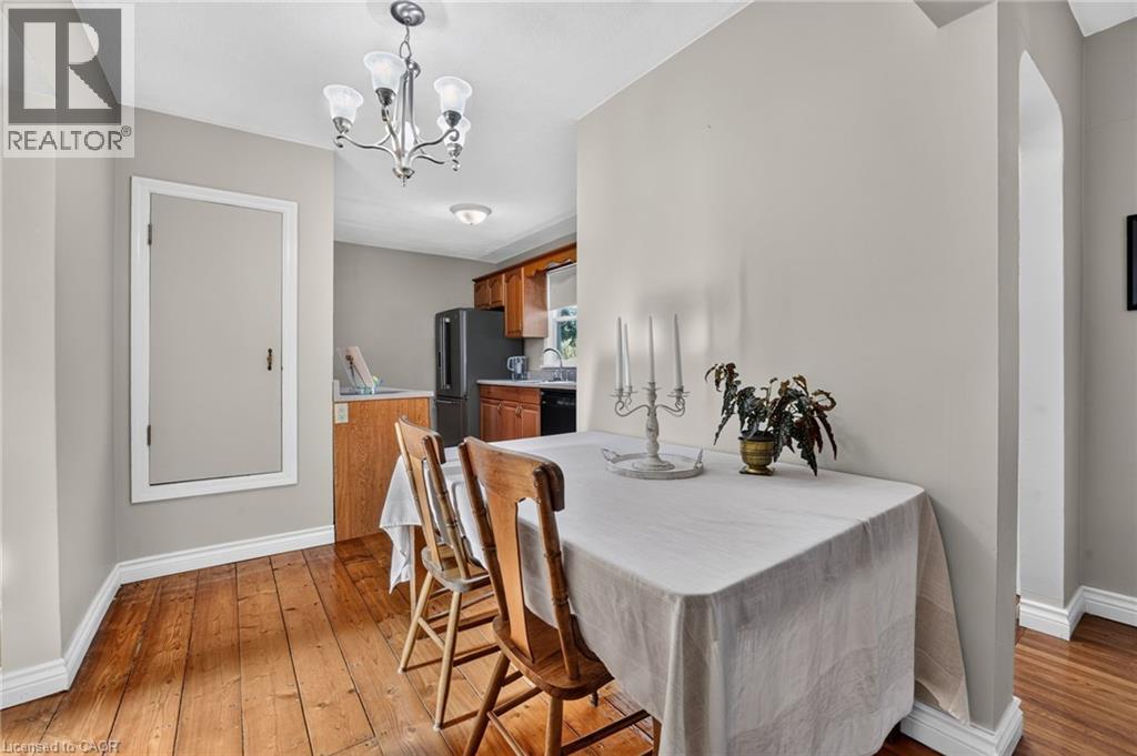 416 Bartlett Avenue, Grimsby, Ontario  L3M 2N4 - Photo 11 - 40866987