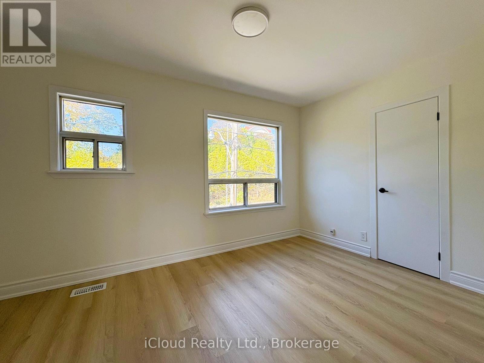 Upper - 1373 Davenport Road, Toronto, Ontario  M6H 2H5 - Photo 2 - W13828004