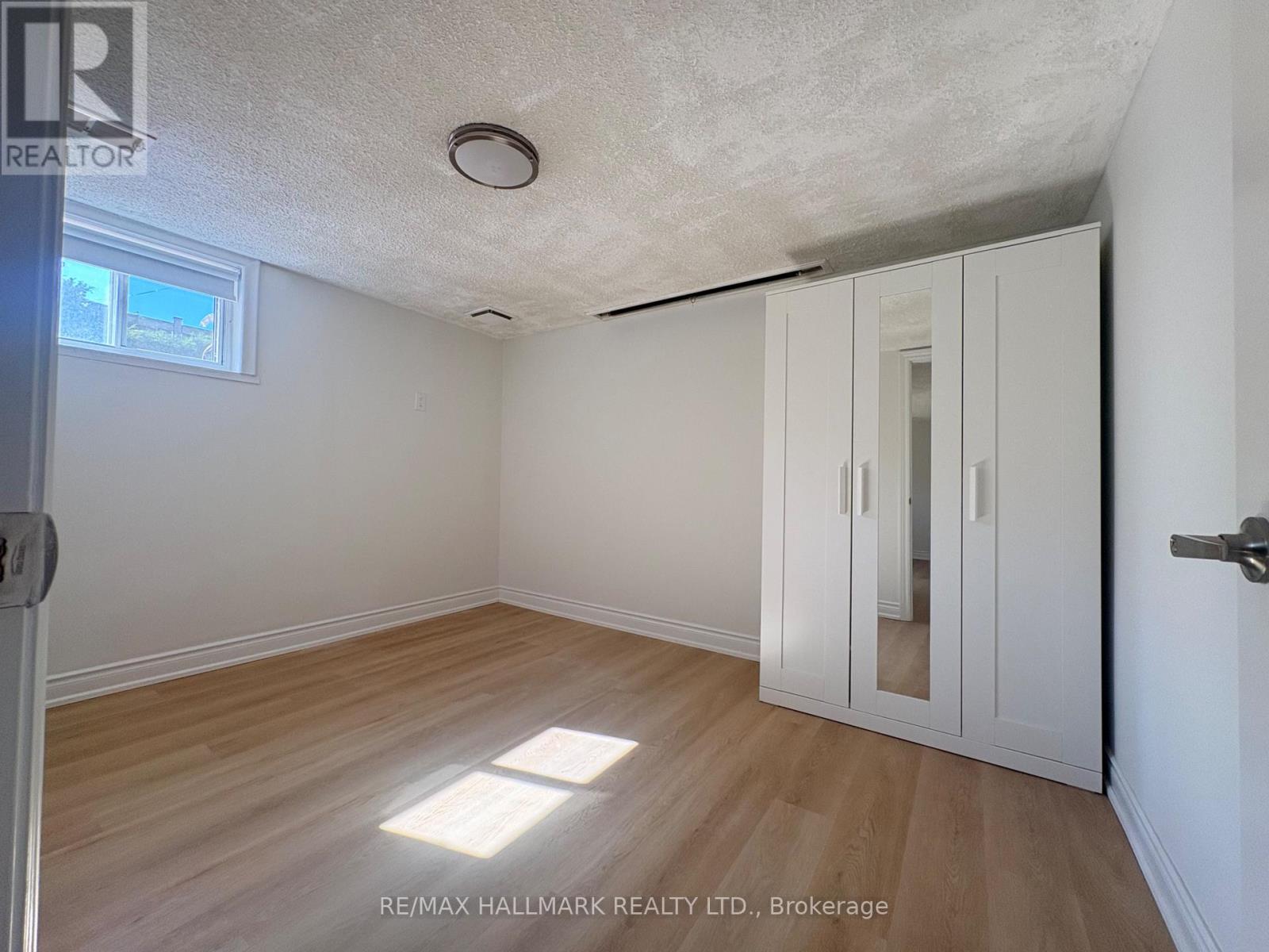 Lower - 67 Saskatoon Drive, Toronto, Ontario  M9P 2G1 - Photo 17 - W13832978