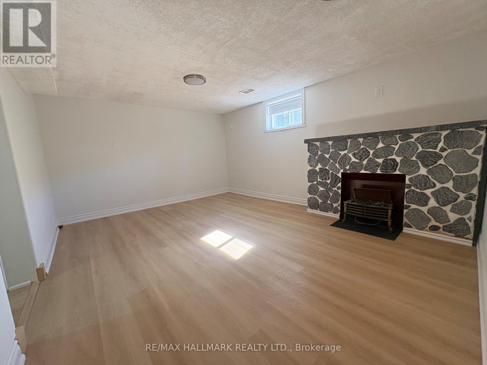 Lower - 67 Saskatoon Drive, Toronto, Ontario  M9P 2G1 - Photo 19 - W13832978