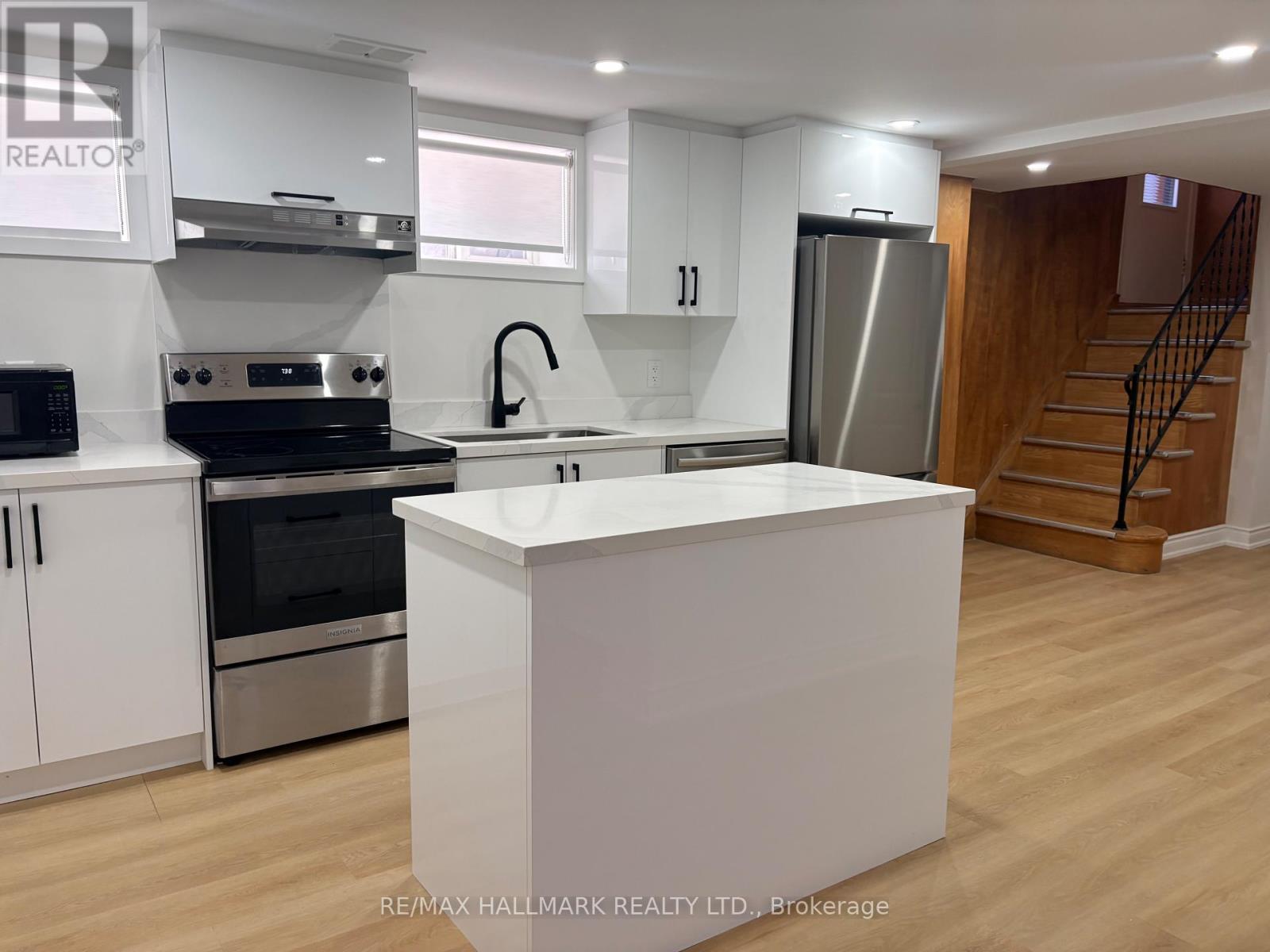 Lower - 67 Saskatoon Drive, Toronto, Ontario  M9P 2G1 - Photo 6 - W13832978