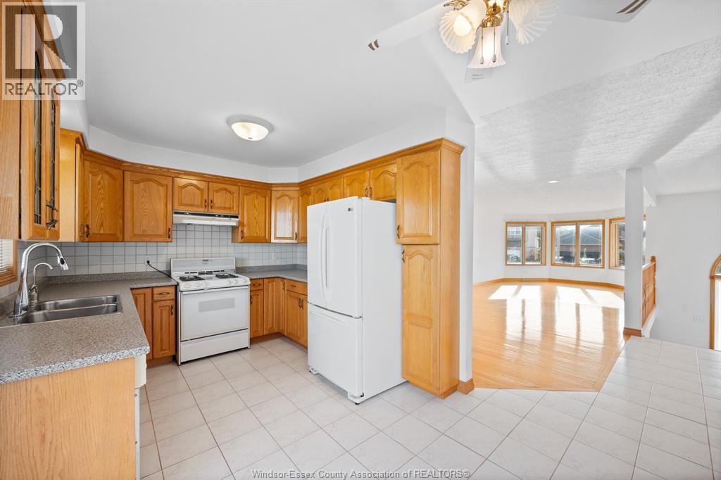 256 Kenilworth Place, Windsor, Ontario  N9E 4M6 - Photo 13 - 26023756