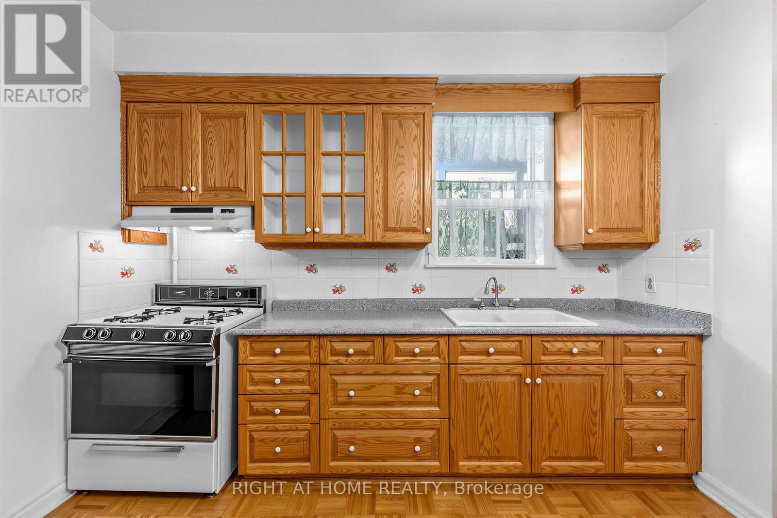 147 Dovercourt Road, Toronto, Ontario  M6J 3C5 - Photo 14 - C13834706