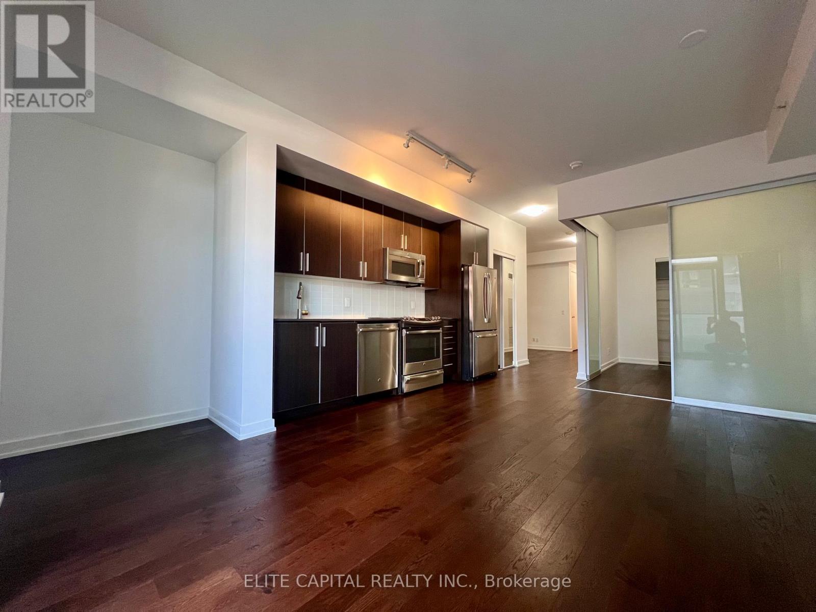512 - 2212 Lake Shore Boulevard W, Toronto, Ontario  M8V 0C2 - Photo 3 - W13560074