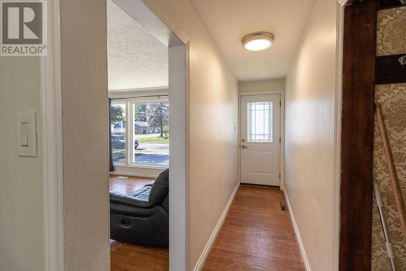 200 Hugill St, Sault Ste. Marie, Ontario  P6A 4E8 - Photo 10 - SM262691