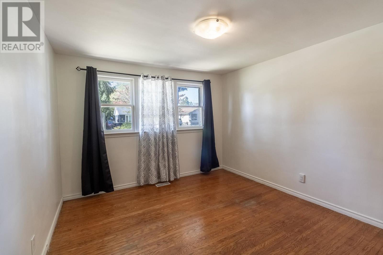200 Hugill St, Sault Ste. Marie, Ontario  P6A 4E8 - Photo 13 - SM262691