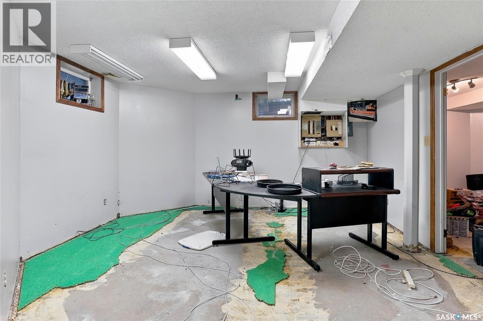 111 Christopher Road, Saskatoon, Saskatchewan  S7J 3R8 - Photo 43 - SK049710