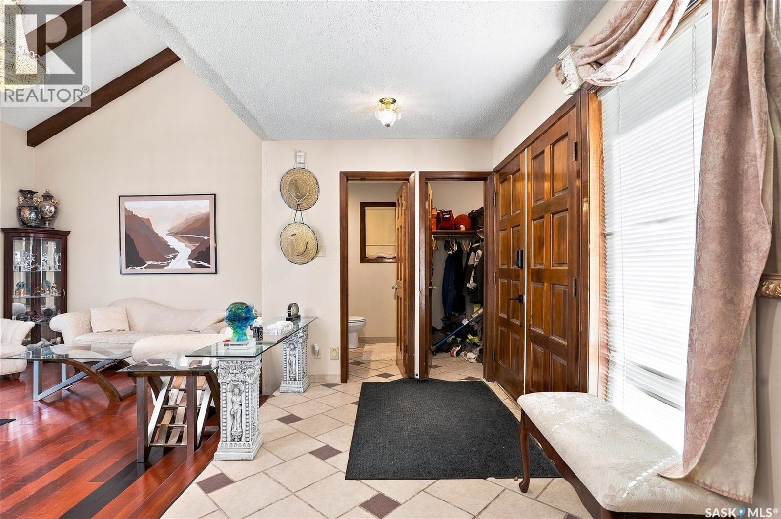 111 Christopher Road, Saskatoon, Saskatchewan  S7J 3R8 - Photo 9 - SK049710